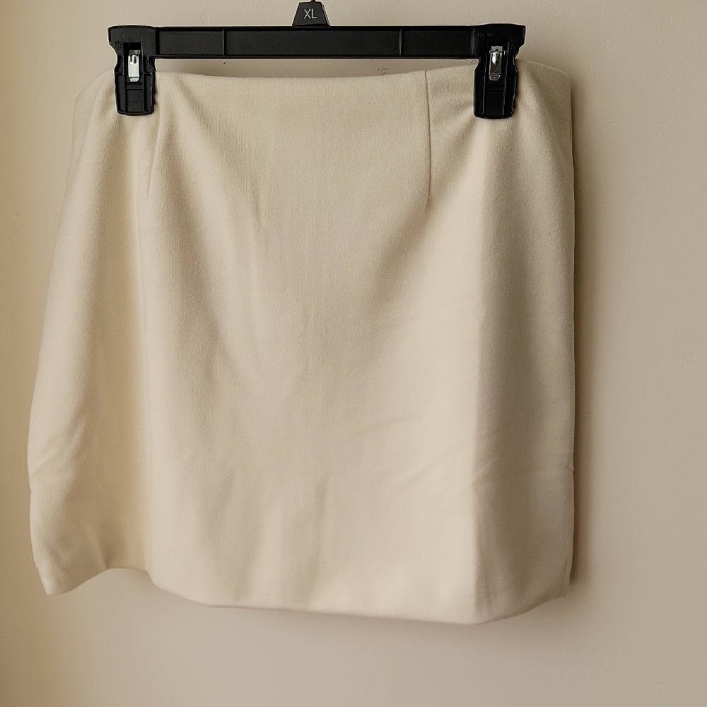 HYFVE Classic Cream Pencil Skirt